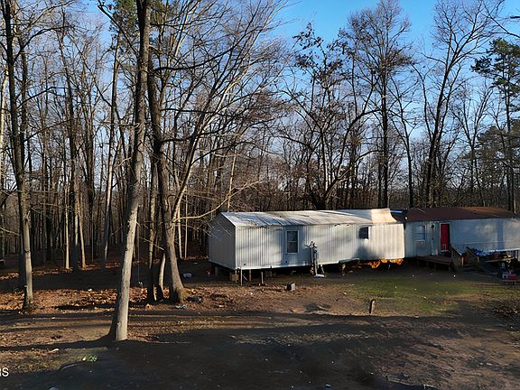 2nd image of 222 White Pine Rd