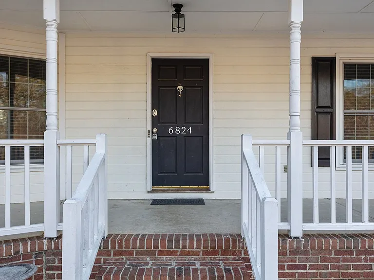 6824 Saint Julian Way — Photo 34