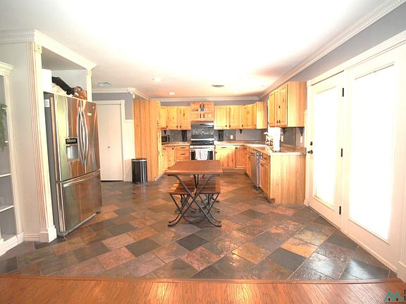 2nd image of 1317 Oakhurst Rd