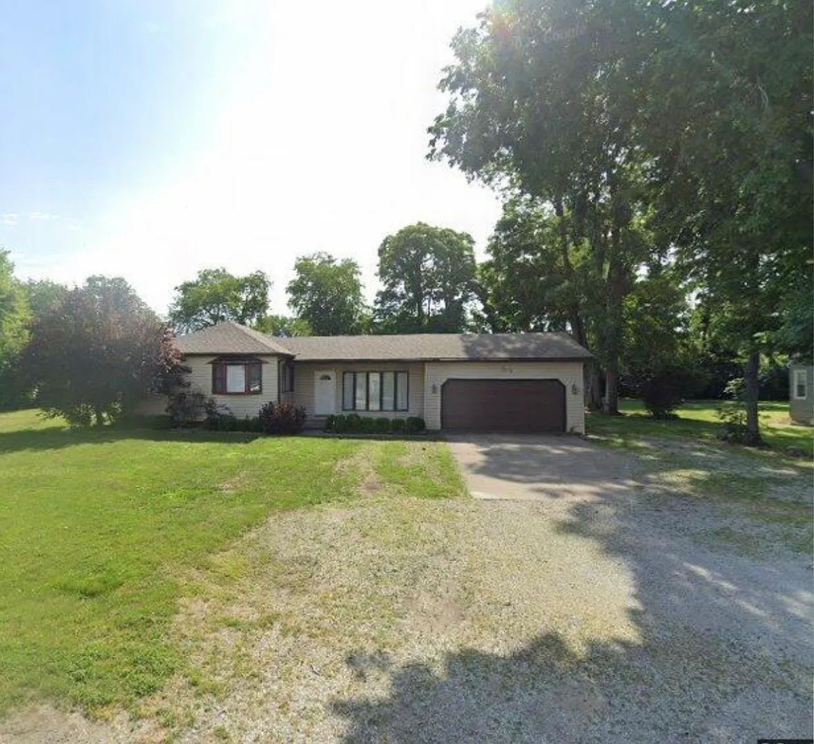 4 bed, 2600 sqft, $3,350 — Photo 1