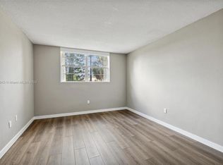 12590 NE 16th Ave APT 202, North Miami, FL 33161