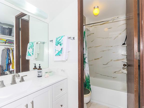 4th image of 1925 Kalakaua Ave APT 1004