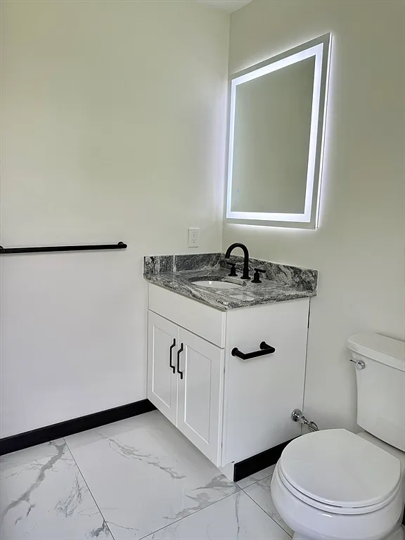 3 bed, 3.0 bath, 1730 sqft, $3,600 — Photo 4