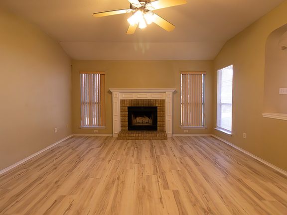 5th image of 107 Missouri Dr