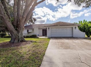 150 Pinehurst Cir, Naples, FL 34113