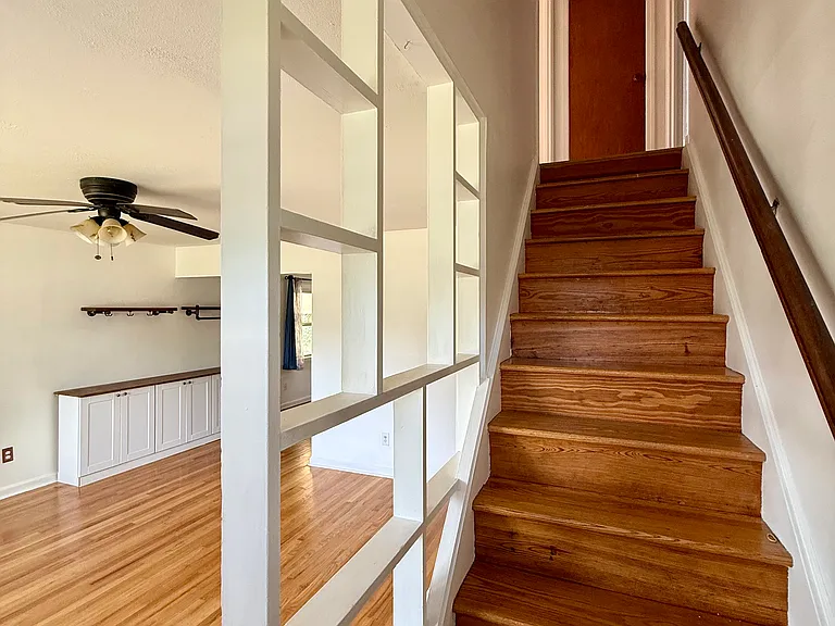 1941 Greenleaf St — Photo 15