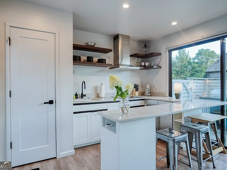 110 Basil Way — Photo 8
