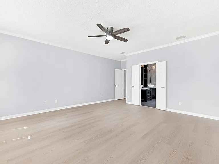1413 Westmont Dr — Photo 19
