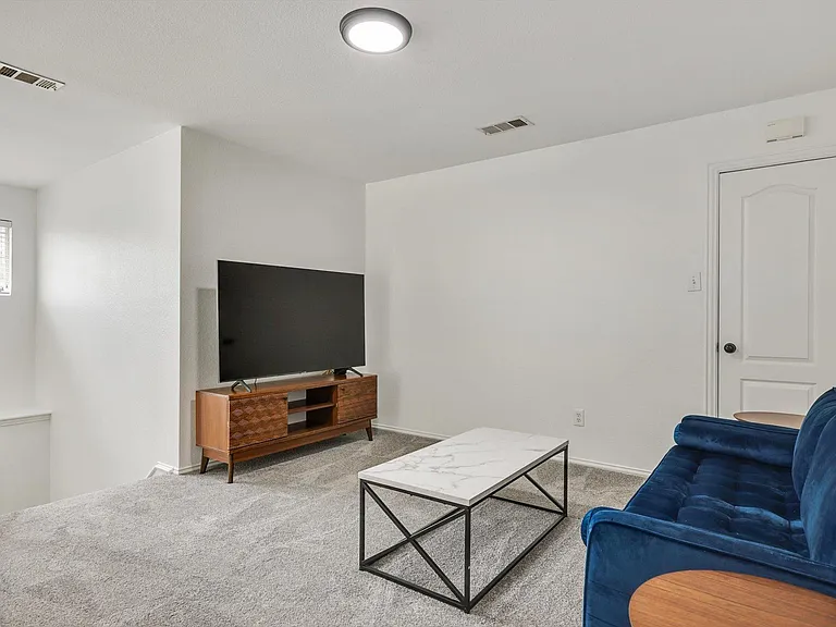 4205 Vista Creek Dr — Photo 27
