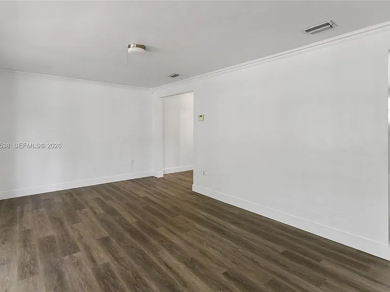 511 NE 110th Ter — Photo 16
