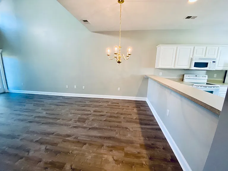 Dining room_04022022