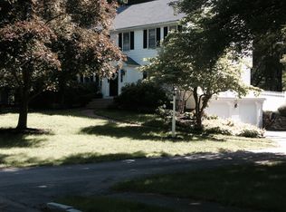 20 Stonegate Ln, Hanover, MA 02339