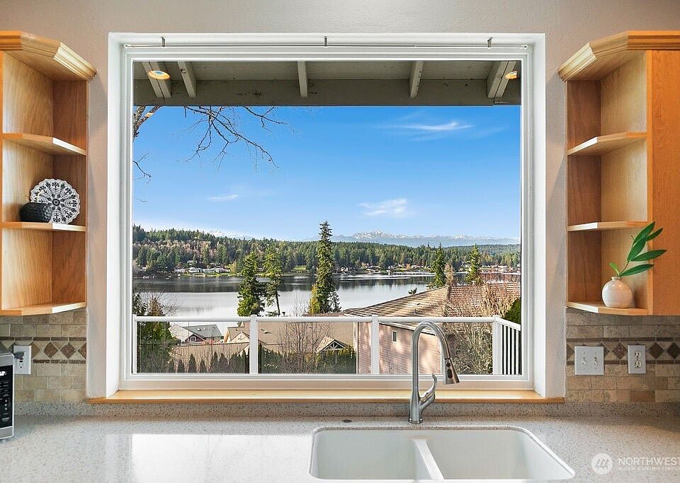 1st image of 6056 Sandpiper Court