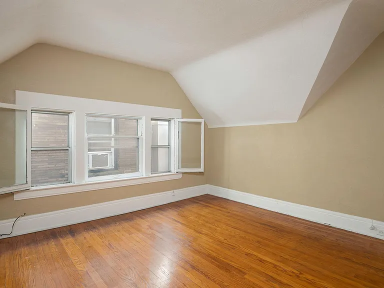 218 Lexington Ave #2 — Photo 3