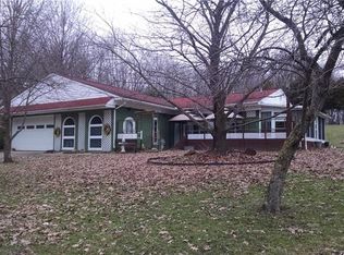 2535 Kelly Rd, Hermitage, PA 16148