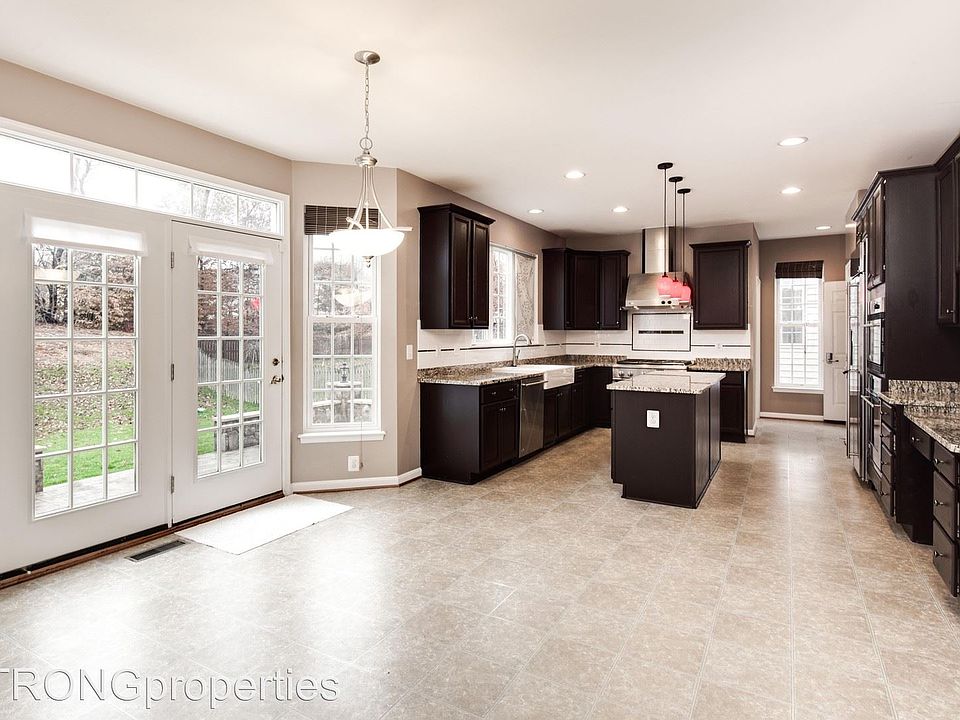1st image of 10641 Heron Ridge Ct