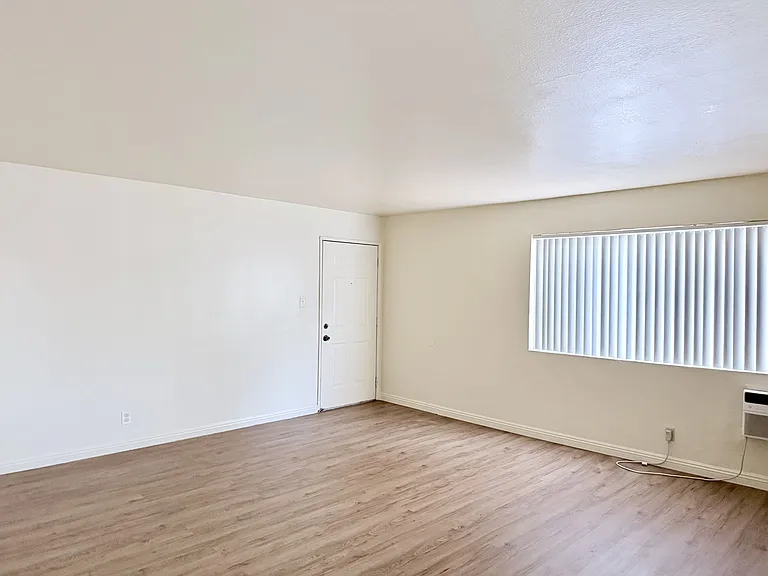 4830 Canoga St #A — Photo 2