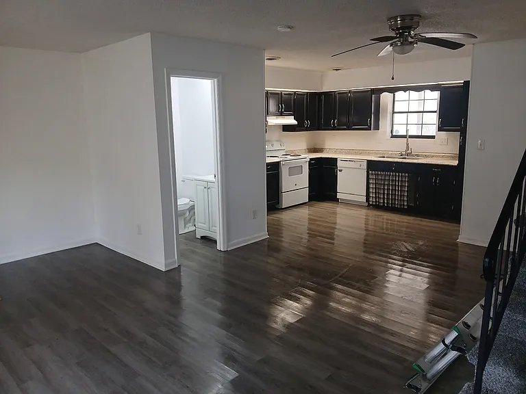204 Midtown Ln #2 — Photo 5