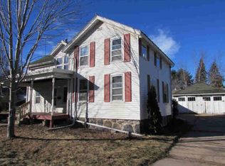 489 Broadway St, Berlin, WI 54923