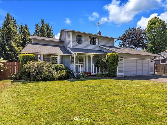 2nd image of 4910 139th Pl NE
