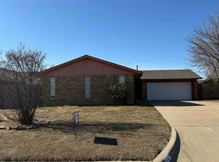 607 SW 61st St, Lawton, OK 73505