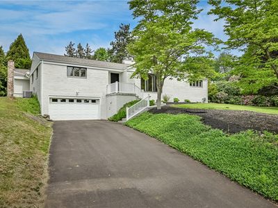 9301 Venango Dr, Pittsburgh, PA, 15237