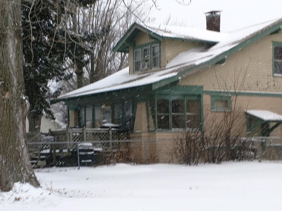 2nd image of 402 N Dakota St