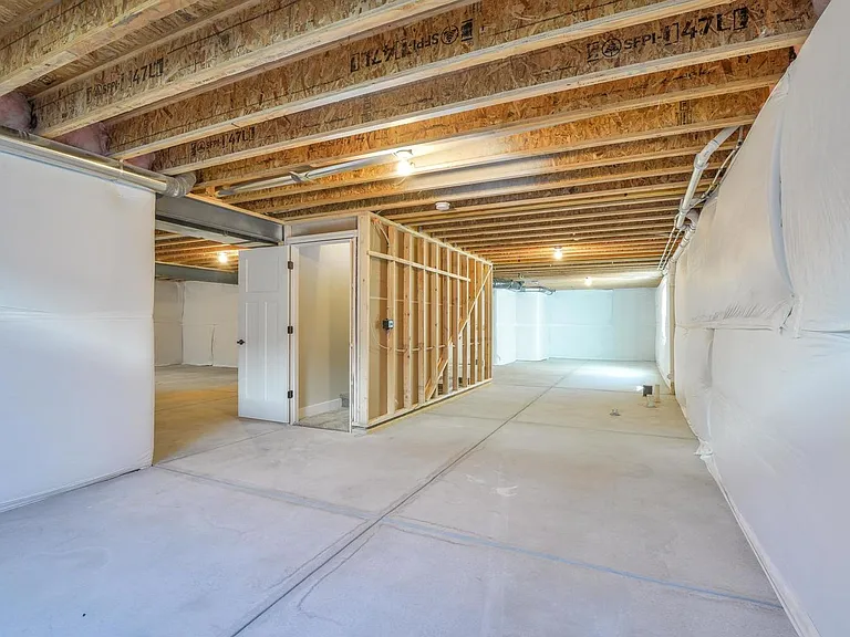 1618 Tundra Ave — Photo 21