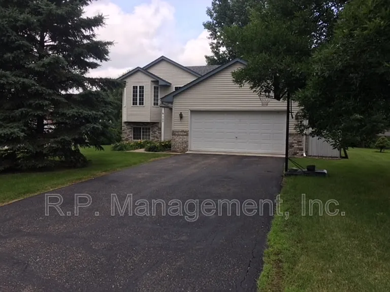 400 Pendryn Hill Curv — Photo 1