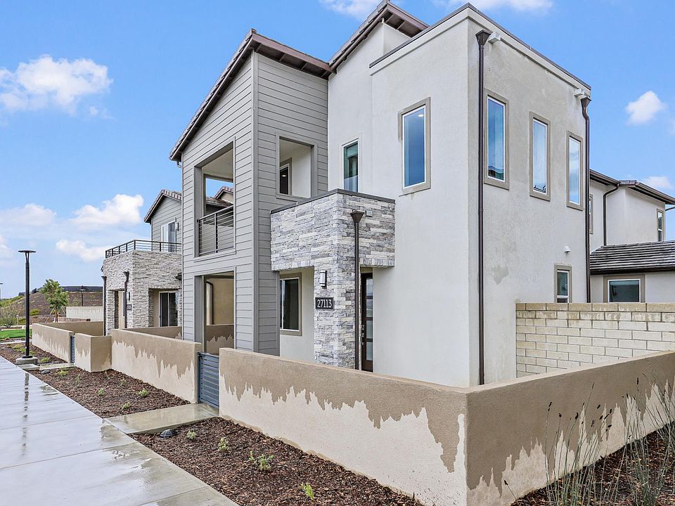 1st image of 27113 Tamarack Ln