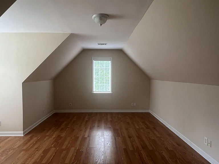 136 Joycliff Cir — Photo 31
