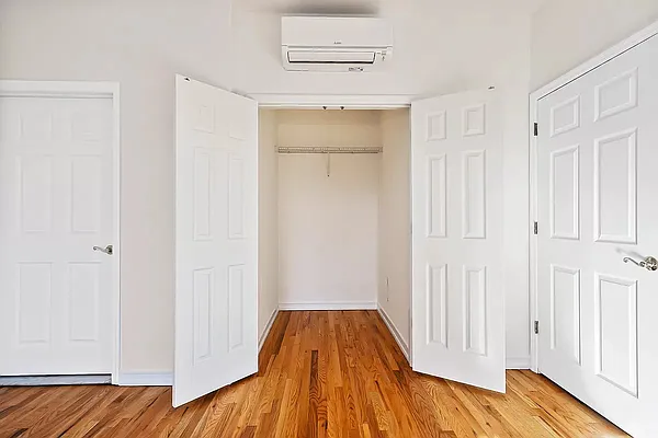 Rented by R Management | media 12