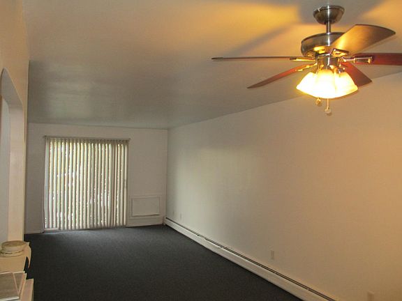 2nd image of 149 Avenue 2