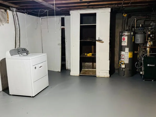 105-107 Madison Rd, Glastonbury, CT 06033