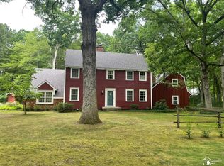 8855 Secor Rd, Lambertville, MI 48144