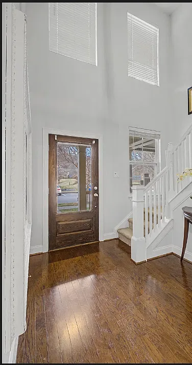 4 bed, 2659 sqft, $4,250 — Photo 3