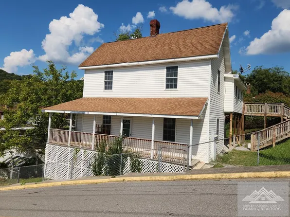 428 Tazewell Ave, Bluefield, VA 24605