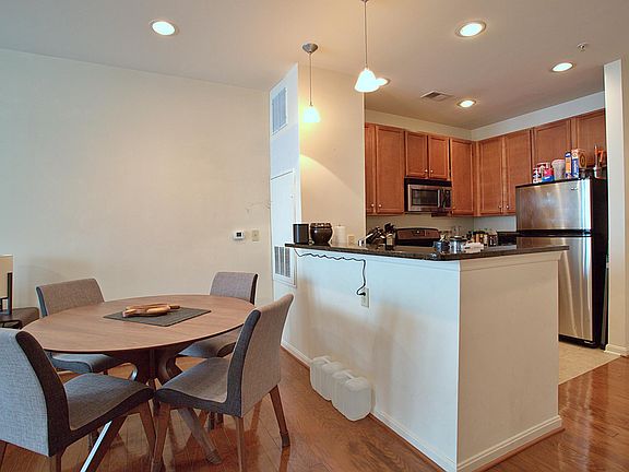 2nd image of 2655 Prosperity Ave APT 204