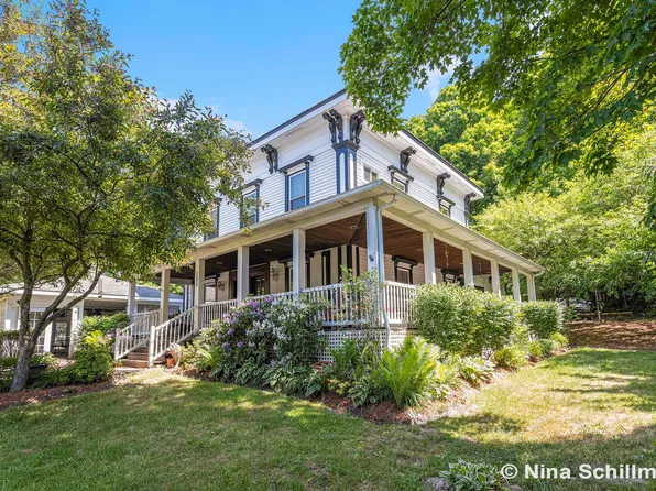 120 State St, Newaygo, MI 49337