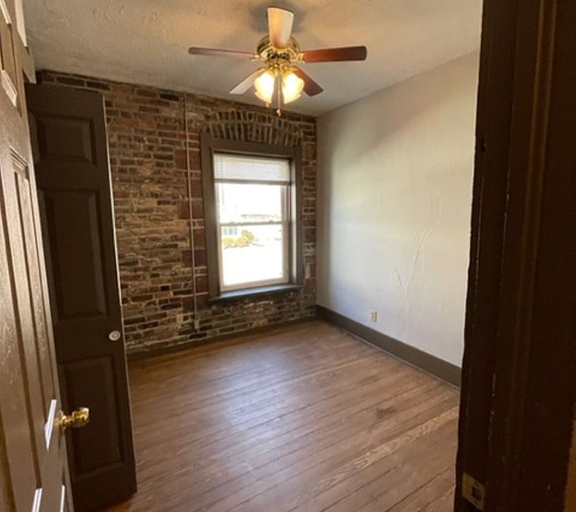 1st image of 603 S 31st St #605-2