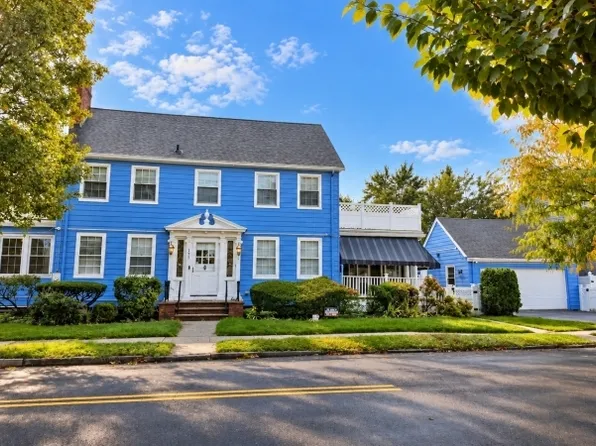 748 Livingston Rd, Elizabeth City, NJ 07208