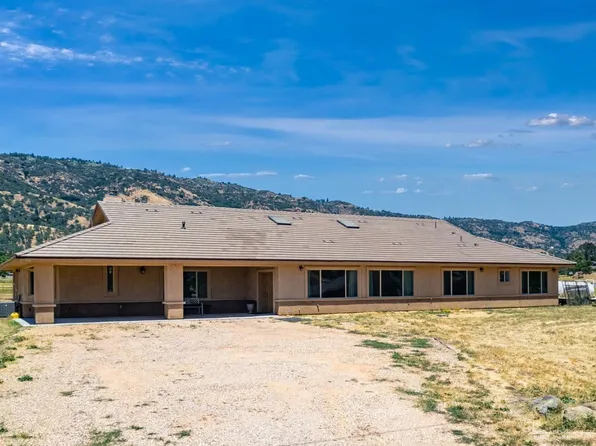 28900 Bear Valley Rd, Bear Valley, CA 93561