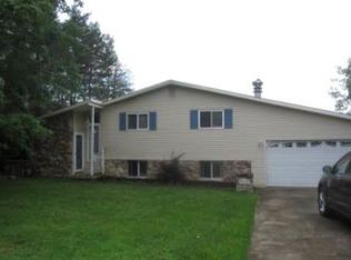 325 Maple St, Conneaut Lake, PA 16316