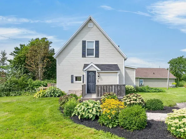 7 Macarthur Dr, Cornwall, PE C0A 1H3