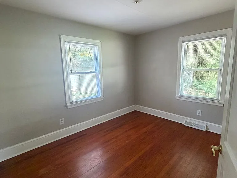 202 Motley Ave — Photo 14