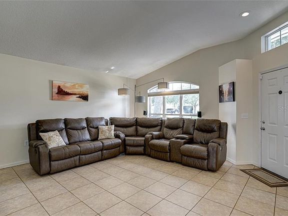 4th image of 10535 Juliano Dr