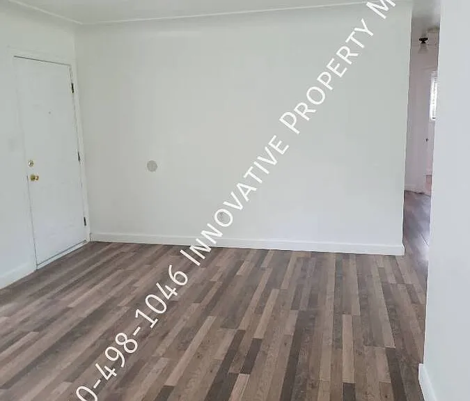 5476 Westchester Dr — Photo 5