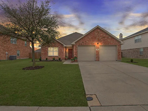 209 Equestrian Dr, Waxahachie, TX 75165