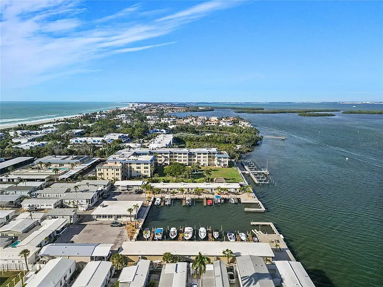 3740 Gulf Of Mexico Dr #114 — Photo 50