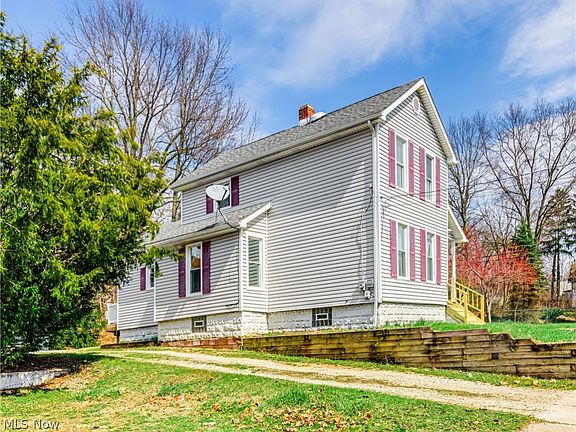 2nd image of 61 E Emerling Ave